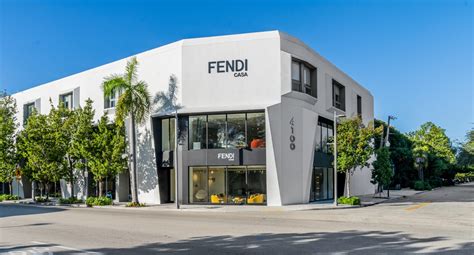 candelieri per salotto miami fendi|fendi casa.